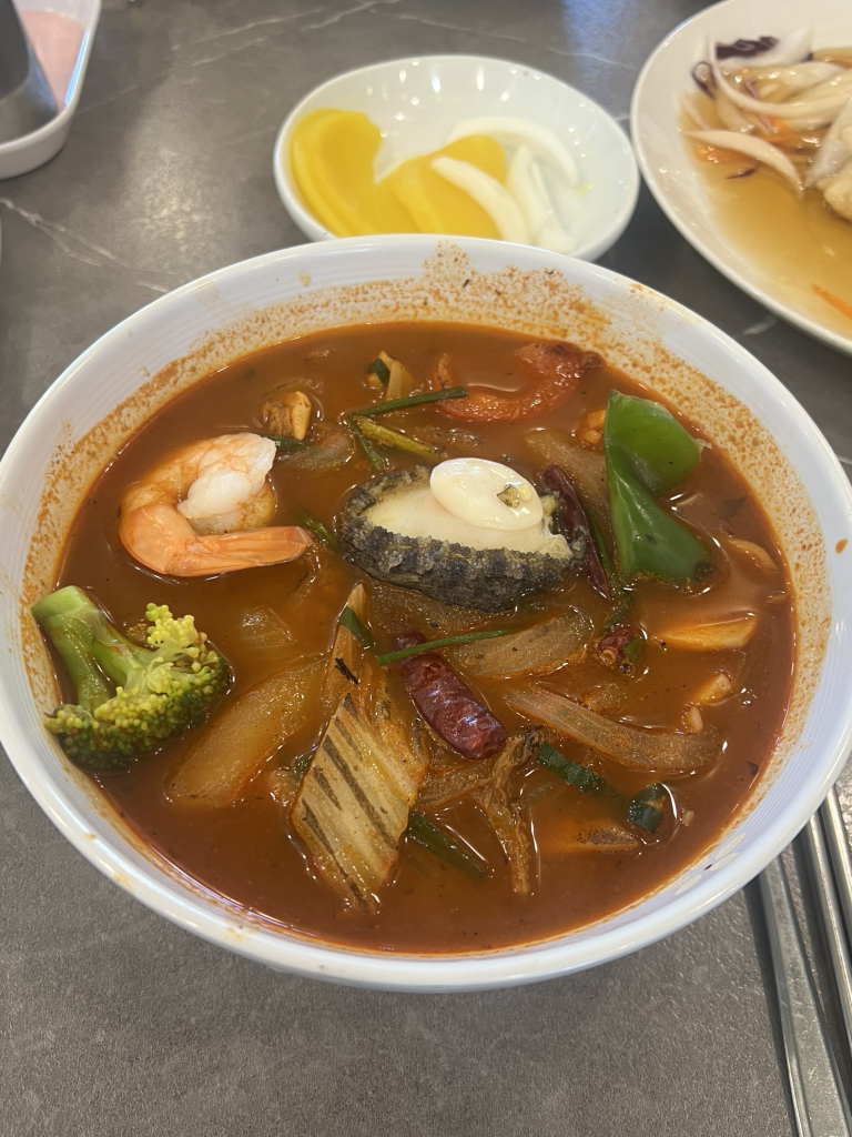 Daecheonjjamppongjip (대천짬뽕집) 1