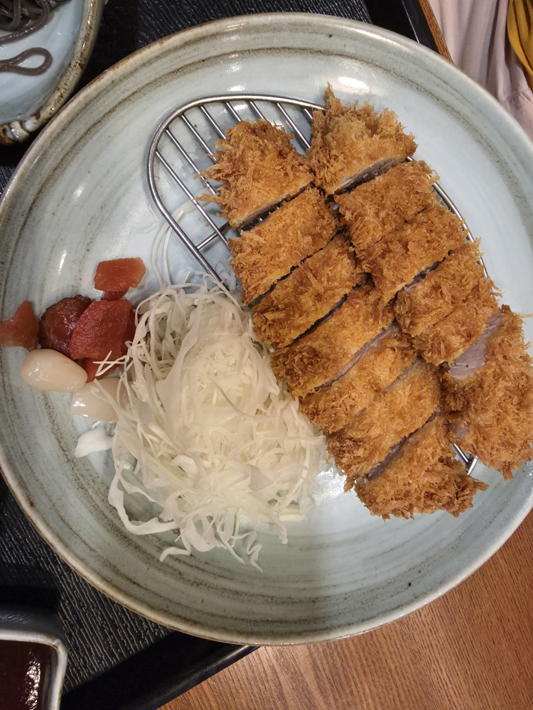 Daetjjangdonkkaseu (댓짱돈까스) 3
