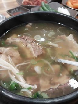 Yugaokseolreongtang (유가옥설렁탕) 1