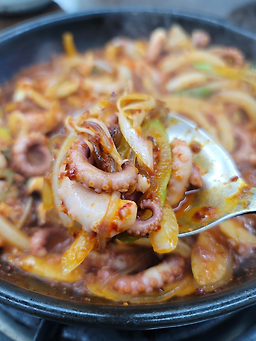 Jobangnakji (조방낙지) 1