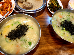 Jejuongsimimemilkalguksu (제주옹심이메밀칼국수) 1