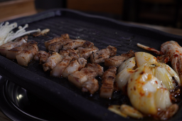 Hanraheukdwaeji (한라흑돼지) 3
