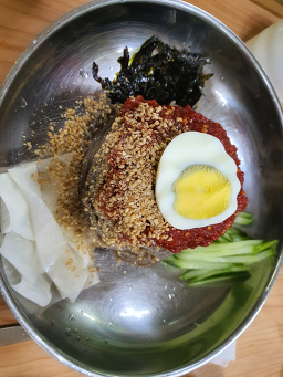 Daejanggol memilmakguksu (대장골 메밀막국수) 3