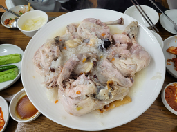 Seongbukdongmemilsujebi (성북동메밀수제비) 2