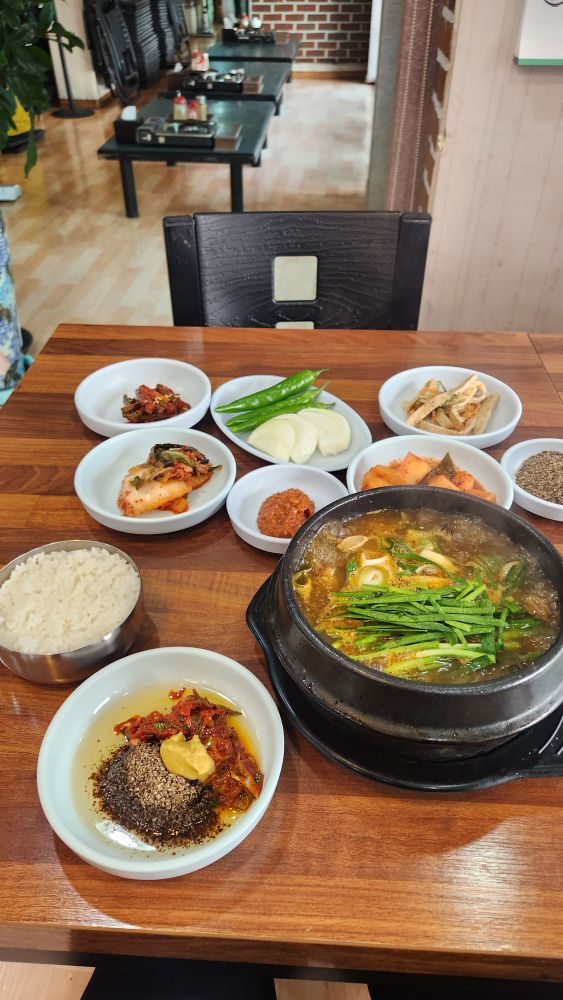 Yaksuteosikdang (약수터식당) 3