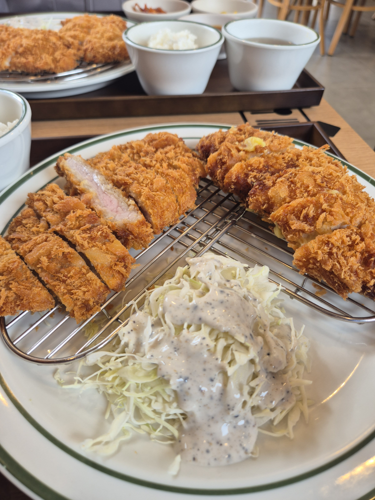 Donppa chimsanjeom (돈빠 침산점) 2