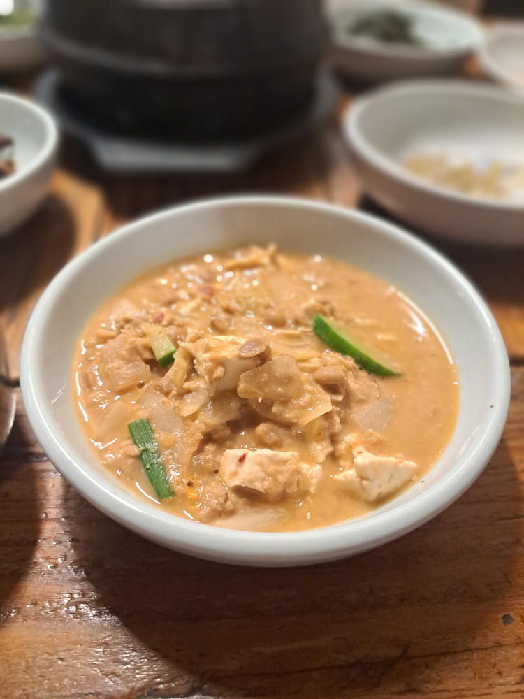 뜰아래 대표 사진