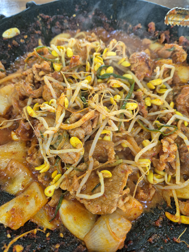성산흑돼지두루치기 대표 사진