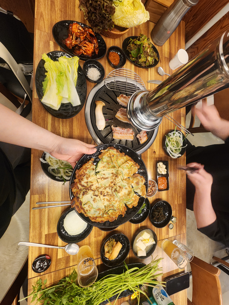 Myeongpumdon 1