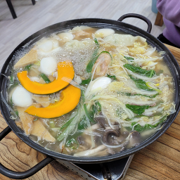 Seongsugisonmandu (성수기손만두) 1