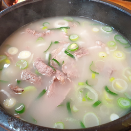 Jeonjugomtang (전주곰탕) 2