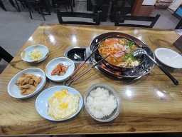 토박이 부대찌개 전문점 1