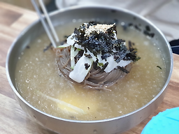 Gangneunghaebyeonmakguksu 4