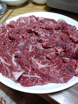 Saesijangsikyuksikdang (새시장식육식당) 3