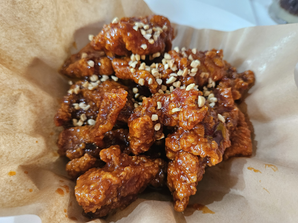 자담치킨 서울홍대점 사진 2
