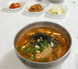 동강민물매운탕 5