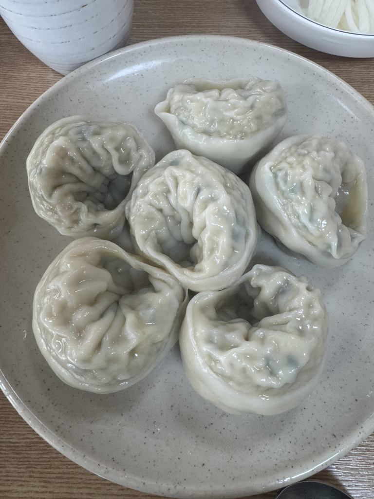Bongasokchohamheungnaengmyeon (본가속초함흥냉면) 2
