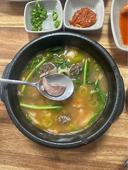 Anseonggamasotsundaeguk (안성가마솥순대국) 2