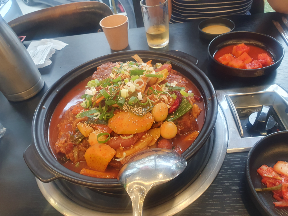 본가왕뼈감자탕 5