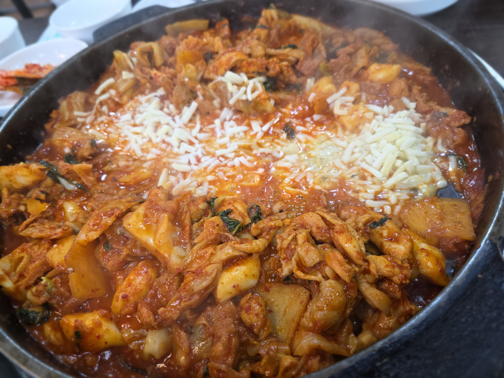 Cheongsanchuncheondakgalbi 4