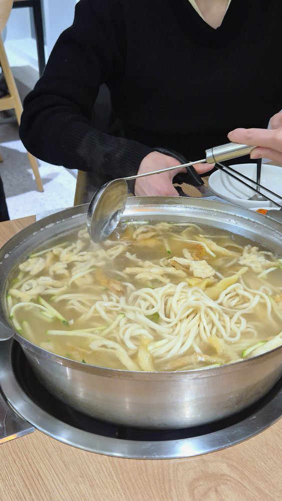 Paldangwonjokaljebi (팔당원조칼제비) 3
