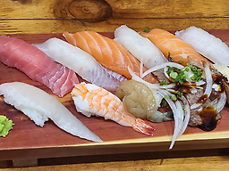 우제홍초밥 학동역점 사진 5