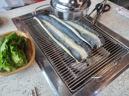 Dadamjangeosutbulgui (다담장어숯불구이) 1