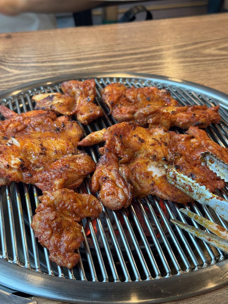 Joheunnalsutbuldakgalbi (좋은날숯불닭갈비) 3