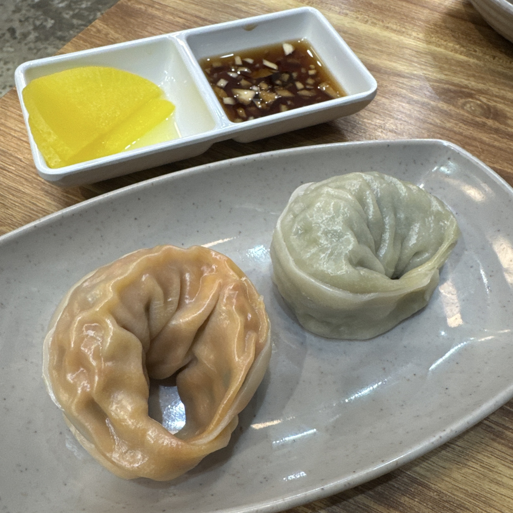 Banghaksonkalguksu (방학손칼국수) 1