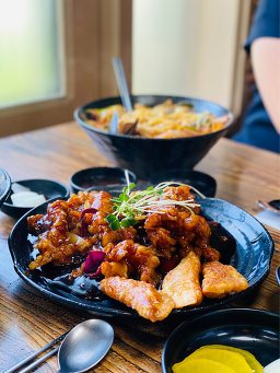 Jangreunghwangjesonjjajang (장릉황제손짜장) 1