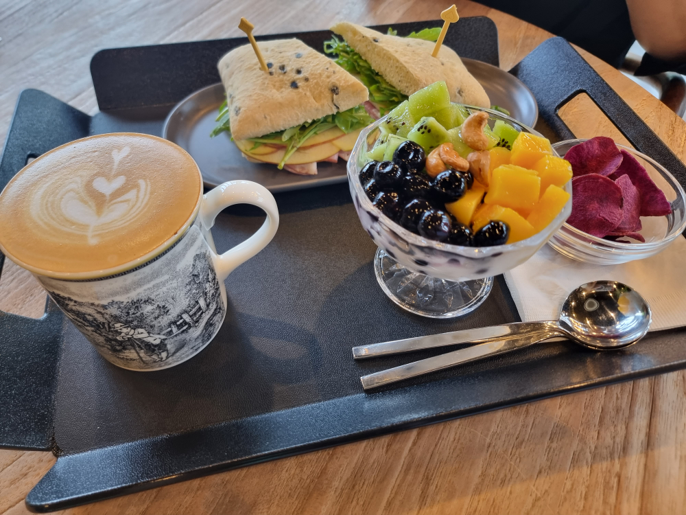 Opikeopi (오피커피) 1