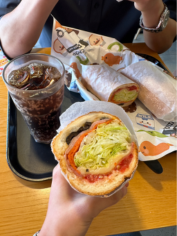퀴즈노스 대치사거리점 사진 3