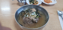 초지메밀막국수 3