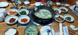 Honggiwasikdang (홍기와식당) 1