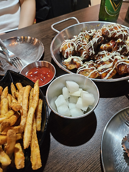 Matdakkko (맛닭꼬) 1