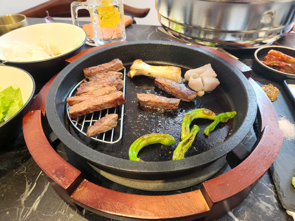 솔직한우 방이점 사진 2