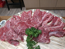 Yeongjuchukhyeophanupeulraja/ (영주축협한우플라자/) 3