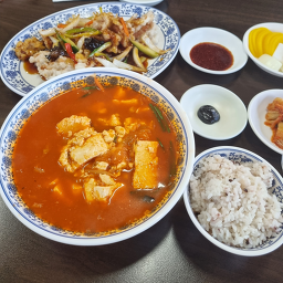 Hahabanjeom (하하반점) 2