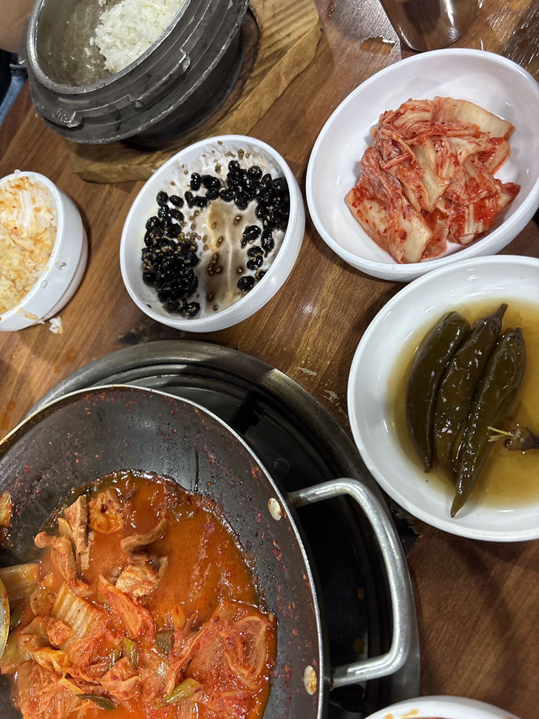 Jjigaejip (찌개집) 1