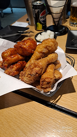 교촌치킨 종로1호점 사진 4