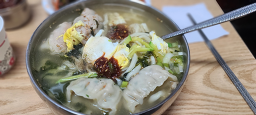 Hongdukkaekalguksu (홍두깨칼국수) 3