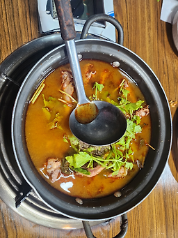 Yunganeorigui (윤가네오리구이) 1