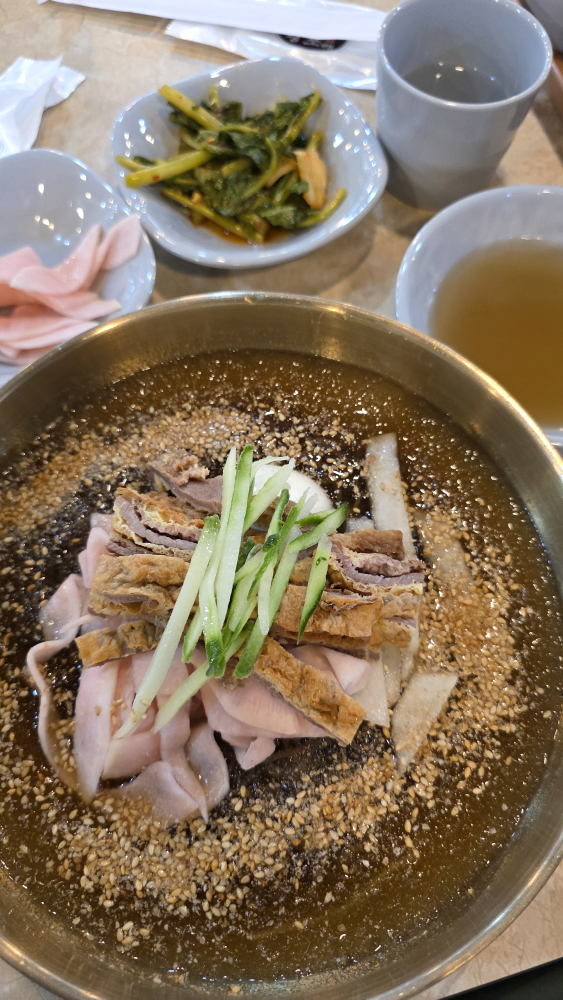 Jinjuhwangponaengmyeon 1