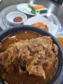 24시뼈다귀탕 6
