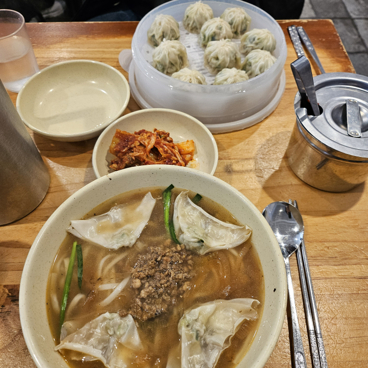 명동교자 이태원점 사진 8