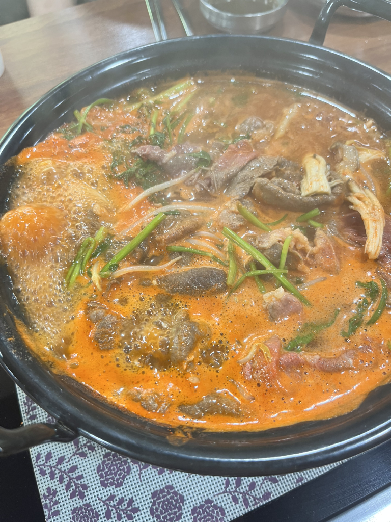Deungchonkalguksu (등촌칼국수) 3