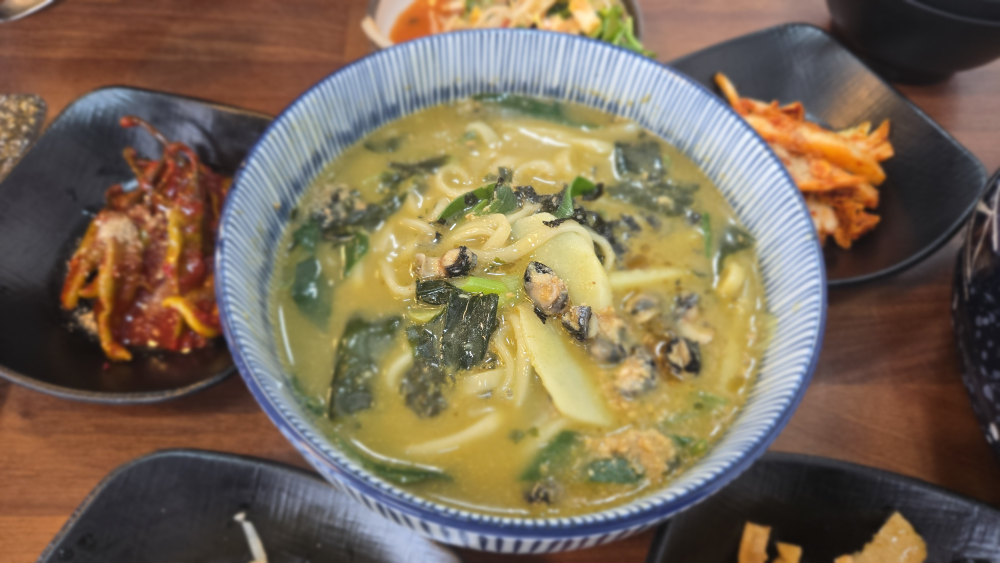 부에난소라하효마을 대표 사진
