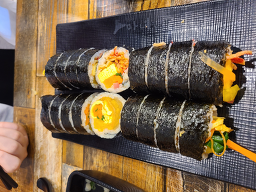청담동마녀김밥 신사역점 사진 5
