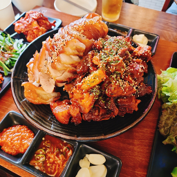 귀한족발 건대직영점 사진 2
