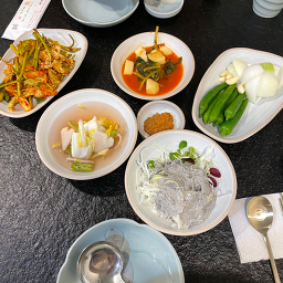 Madangsamgyetang (마당삼계탕) 2